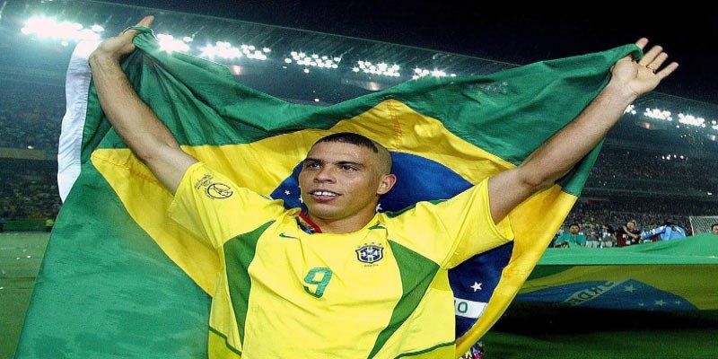 Ronaldo Nazário: The Brazilian Legend Who Redefined Football